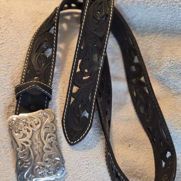 Silverplate Western Buckle Scroll Floral Design and Black Embossed Leather Belt - Picture 3 of 4